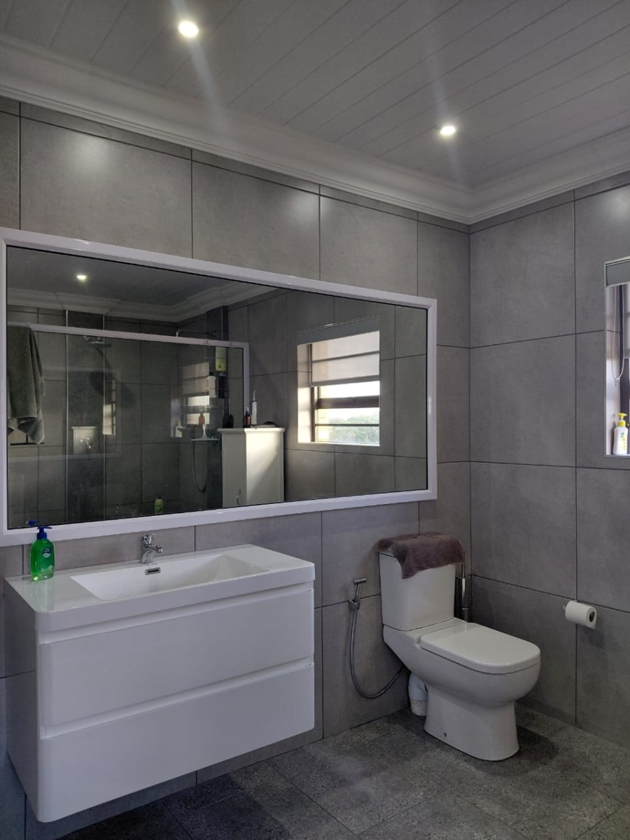 3 Bedroom Property for Sale in Stilbaai Wes Western Cape